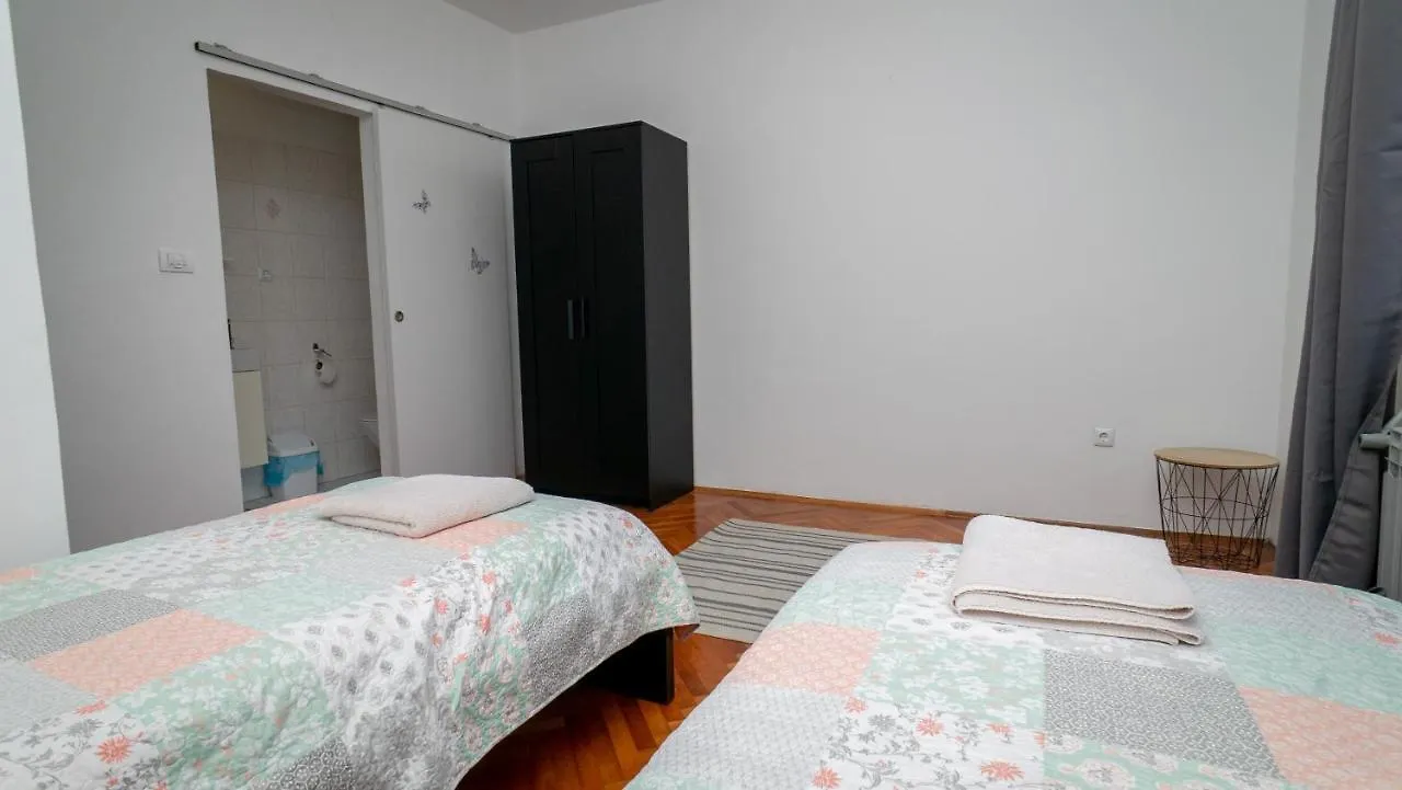 Villa Anela Trogir 0*,